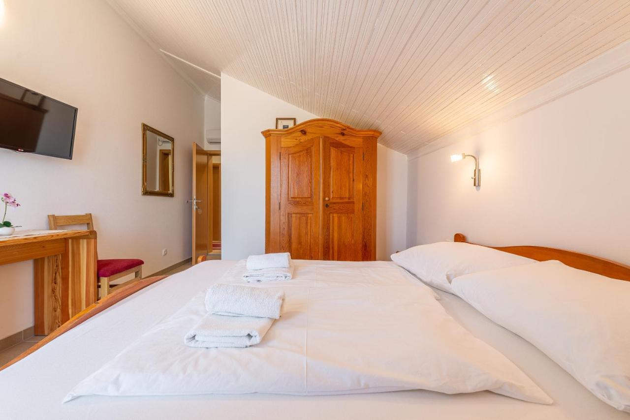 Bed & Breakfast Maki Biograd Na Moru Exteriér fotografie