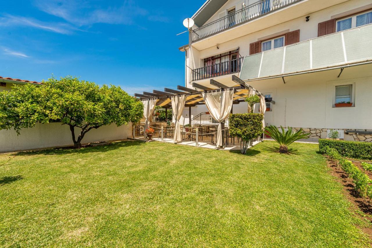 Bed & Breakfast Maki Biograd Na Moru Exteriér fotografie